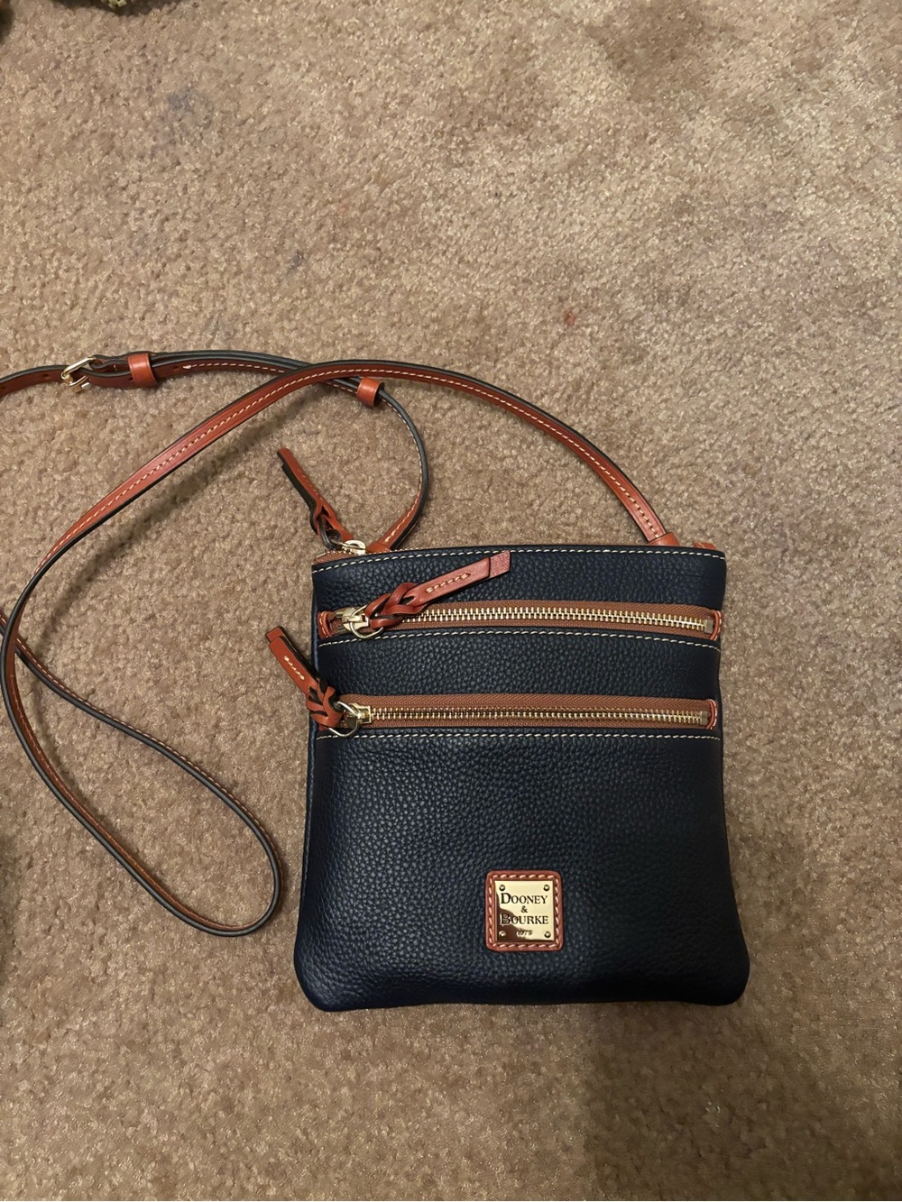 NWT Dooney & Bourke Pebble Grain Triple Zip Crossbody Bag Midnight Blue Tan Trim